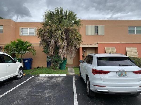 Corners Of Kendall Lakes, 15117 SW 81st St #206, Kendall West, Florida 33193, image 2