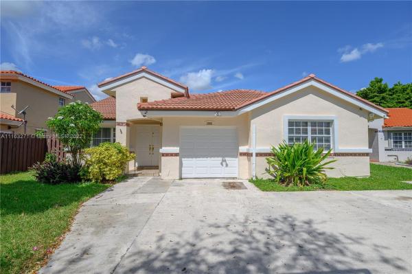 Park Isle At Lakes Of The Meadow, 14961 SW 42nd Ter, Kendall West, Florida 33185, image 2