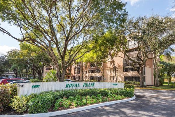 Royal Palm At Plantation, 6800 Cypress Rd #401, Plantation, Florida 33317, image 2