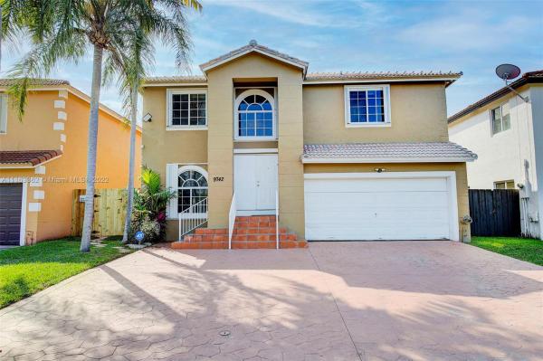 Villas Of Old Cutler, 9742 SW 212th St, Cutler Bay, Florida 33189, image 2