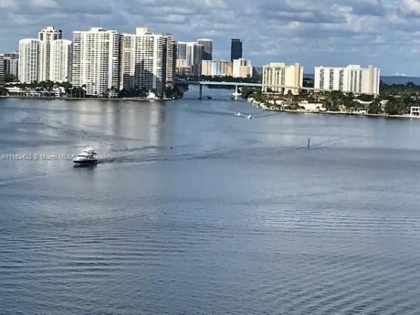 Winston Towers 500, 301 174th St #1815, Sunny Isles Beach, Florida 33160, image 2
