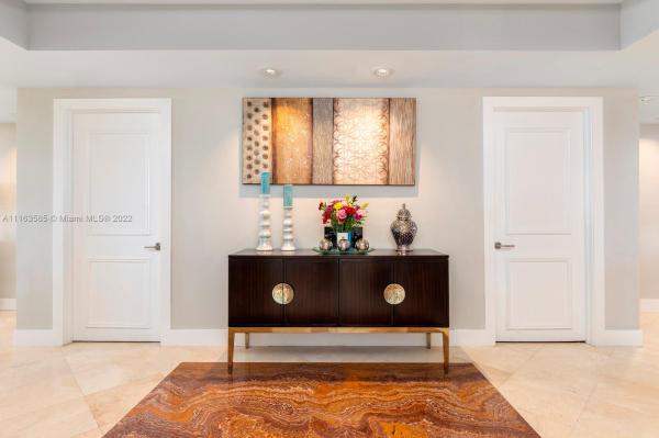 Club Tower, 789 Crandon Blvd #504, Key Biscayne, Florida 33149, image 1