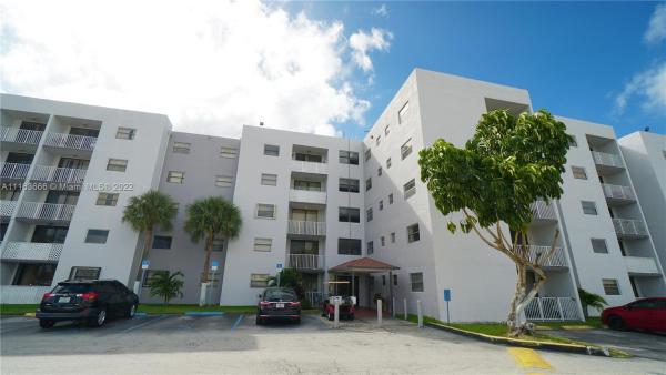 Fontainebleau Gardens, 8145 NW 7th St #109, Fountainebleau, Florida 33126, image 2