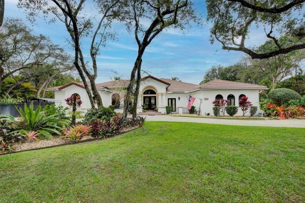 Galloway Cove Estates, 8470 SW 100th St, Kendall, Florida 33156, image 1