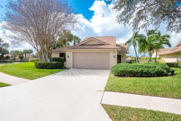 202 E River Park Dr, Jupiter, Florida 33477, image 2