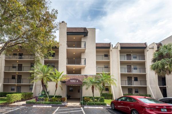 Lagoon Place, 9230 Lagoon Pl #116, Davie, Florida 33324, image 2