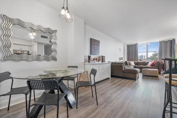 Parkview Point, 7441 Wayne Ave #4M, Miami Beach, Florida 33141, image 2