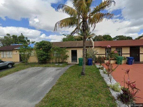 Leslie Estates, 2857 NW 203rd Ln, Miami Gardens, Florida 33056, image 2