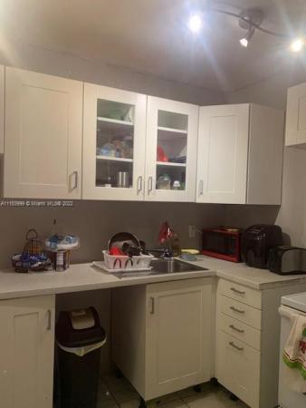 Oak Grove, 941 SW 29th St #E-W, Fort Lauderdale, Florida 33315, image 2
