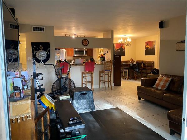 Royal Palm Place At The Hammocks, 10610 SW 158th Ct #106, The Hammocks, Florida 33196, image 2