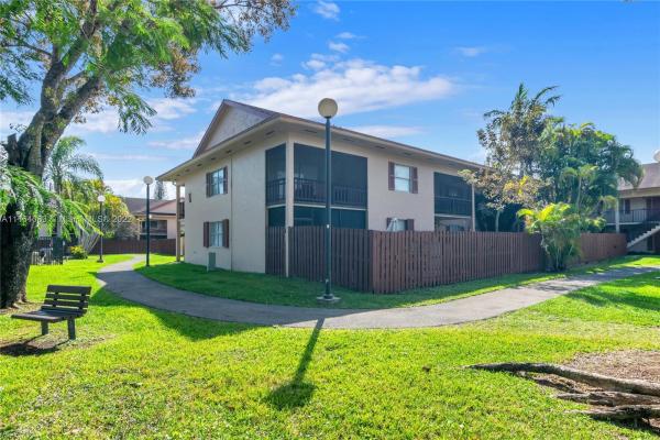 Pine Grove, 11233 SW 88th St #E101, Kendall, Florida 33176, image 2