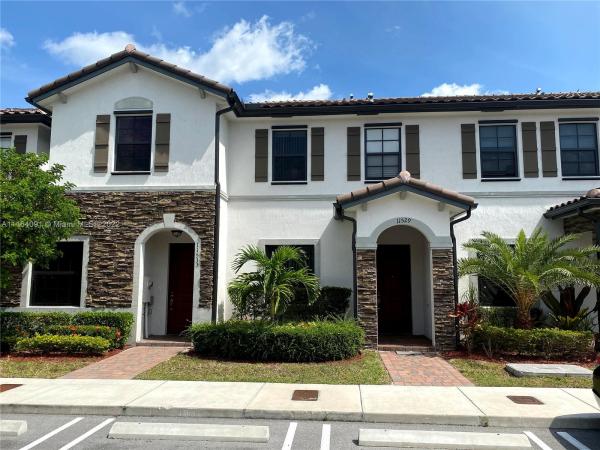 Artesa At Coco Palm Estates, 11529 SW 250th St #11529, Princeton, Florida 33032, image 2