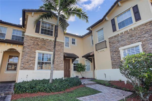 The Shores At Isles Of Bayshore, 9165 SW 227th St #11, Cutler Bay, Florida 33190, image 2