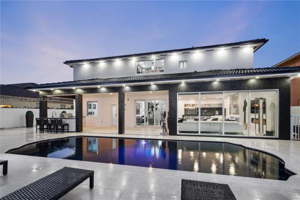 Primavera, 16641 NW 77th Pl, Miami Lakes, Florida 33016, image 2