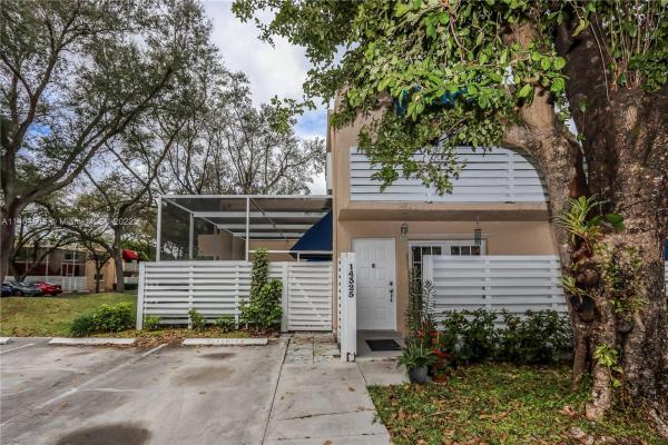 Arbor Courts, 14325 SW 97th Ter #14325, The Hammocks, Florida 33186, image 2