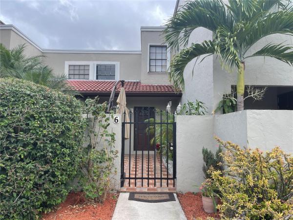 Palm Point At The Hammocks, 10410 SW 153rd Ct #6, The Hammocks, Florida 33196, image 2