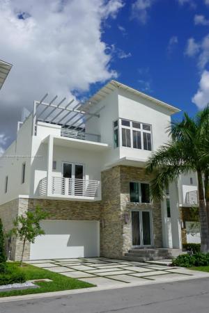 Oasis Park Square At Doral, 8265 NW 34th Dr, Doral, Florida 33122, image 1