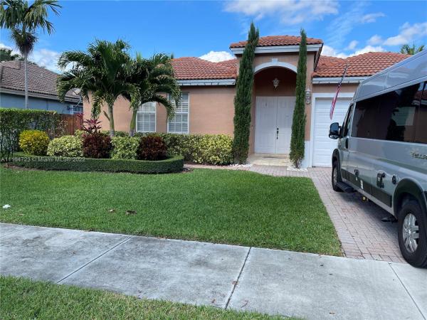 Garden Hills West, 15945 SW 98th St, The Hammocks, Florida 33196, image 2