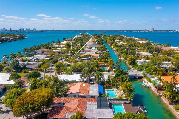 Biscayne Point, 1577 Daytonia Rd, Miami Beach, Florida 33141, image 2