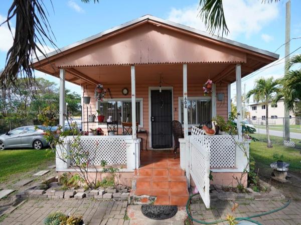Tatums, 604 SW Krome Ter, Homestead, Florida 33030, image 2