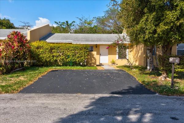 Cutler Creek Club, 10363 SW 207th Ter, Cutler Bay, Florida 33189, image 2