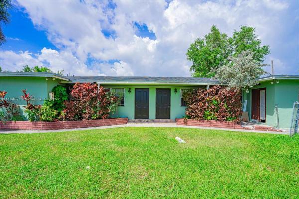 Green Pastures, 535 NE 150th St, Golden Glades, Florida 33161, image 2