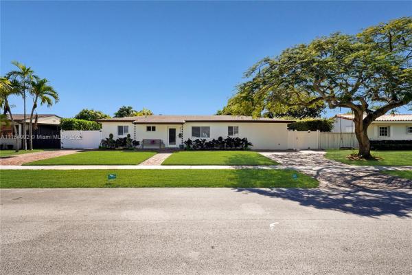 Tropical Highlands, 8730 SW 42nd Ter, Olympia Heights, Florida 33165, image 2