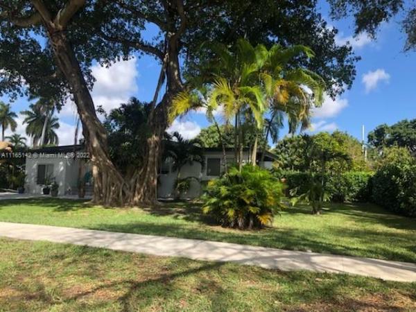 Country Club Estates, 441 De Soto Dr, Miami Springs, Florida 33166, image 1