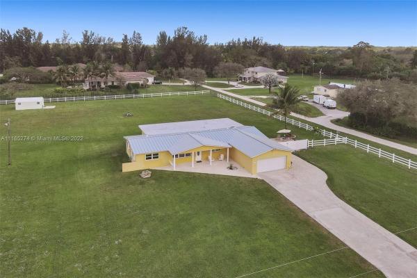 Paradise Farms, 13711 SW 29th St, Davie, Florida 33330, image 1