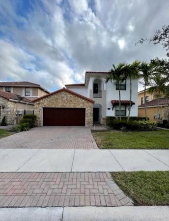 Fontainebleau West North, 10020 NW 10th St, Fountainebleau, Florida 33172, image 2