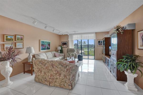 Lakes Of Environ, 3521 Environ Blvd #B309, Lauderhill, Florida 33319, image 1