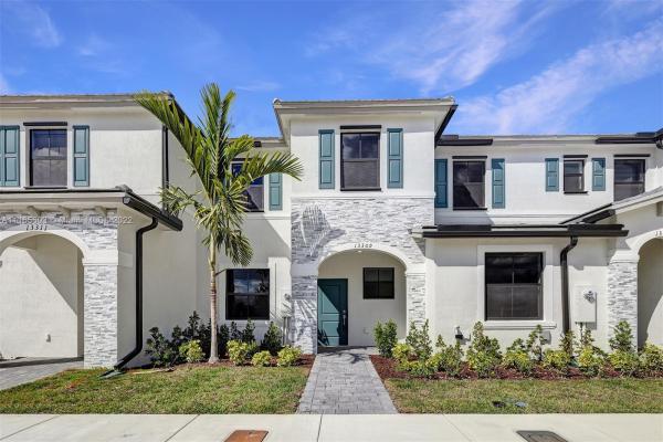Pine Vista, 13309 SW 287th Ter #1, Leisure City, Florida 33033, image 2