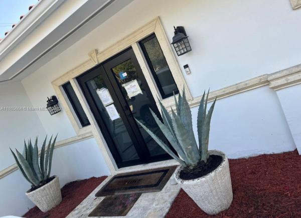 Coral Gables Country Club, 4739 San Amaro Dr, Coral Gables, Florida 33146, image 2