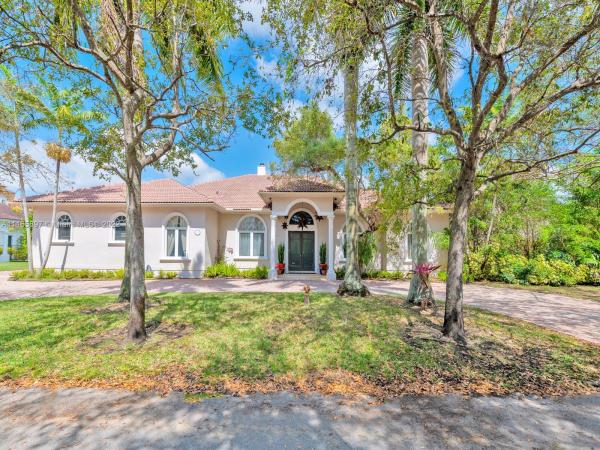 Pinewood Homes, 8941 SW 94th Ter, Kendall, Florida 33176, image 2