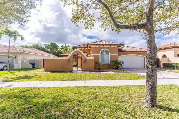 Swans Landing, 8280 NW 162nd St, Miami Lakes, Florida 33016, image 2