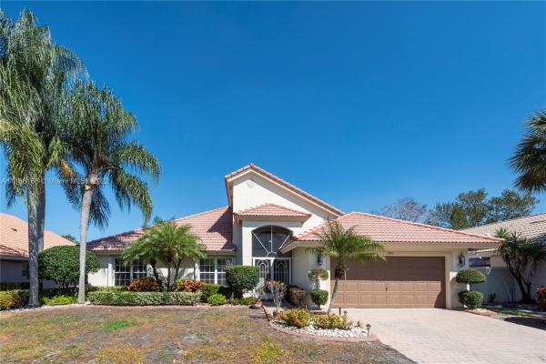 Lakeridge Falls, 7383 Sterling Falls Ln, Boynton Beach, Florida 33437, image 2