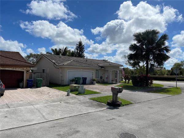 5185 SW 158th Ave, Unincorporated Dade County, Florida 33185, image 2