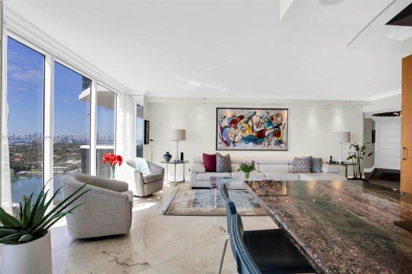 Blue Diamond, 4779 Collins Ave #1803, Miami Beach, Florida 33140, image 2