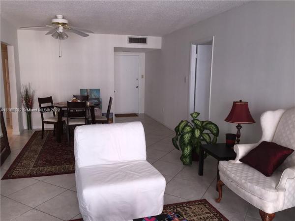 Del Prado South Towers, 18041 Biscayne Blvd #702-4, Aventura, Florida 33160, image 2