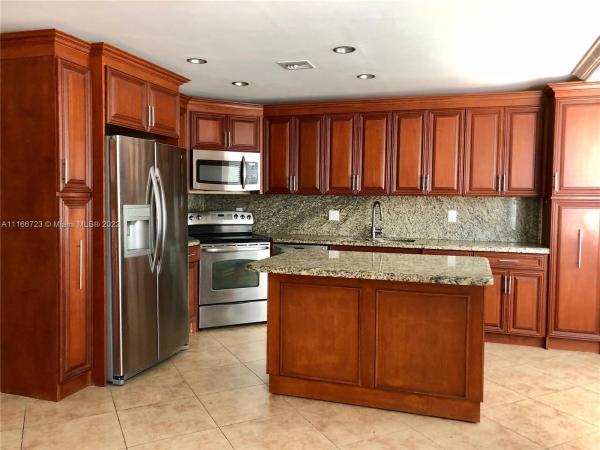 Caribbean Breeze, 250 180th Dr #109, Sunny Isles Beach, Florida 33160, image 2