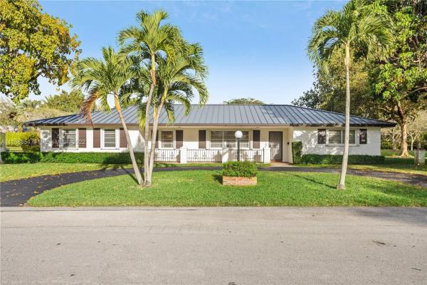 Royal Palm Harbor, 14741 SW 78th Ave, Palmetto Bay, Florida 33158, image 1