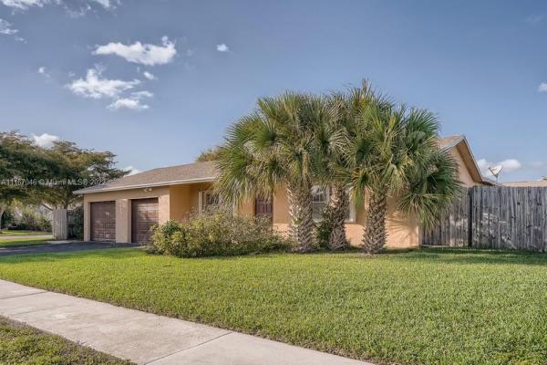 American Homes At Southwind Lakes, 9593 Richmond Cir, Boca Raton, Florida 33434, image 2