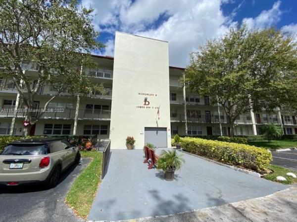 Kingsley At Century Village, 13255 SW 7th Ct #402D, Pembroke Pines, Florida 33027, image 1