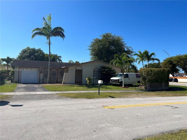 Winston Park, 13610 SW 74th St, Kendale Lakes, Florida 33183, image 2