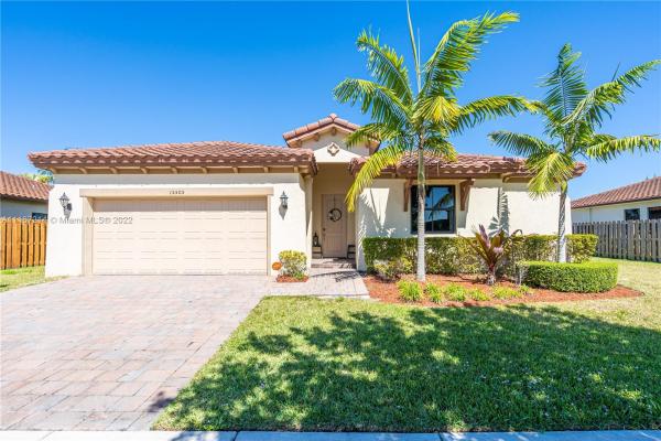 Venetian Parc, 15505 SW 173rd St, Richmond West, Florida 33187, image 2