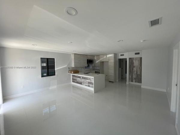2911 N Ocean Dr, Hollywood, Florida 33019, image 2