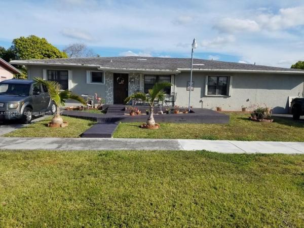 Caseil Heights, 14850 SW 307th St, Leisure City, Florida 33033, image 2