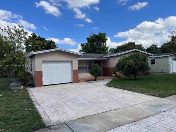 Castle Gardens, 2220 NW 47th Ter, Lauderhill, Florida 33313, image 2