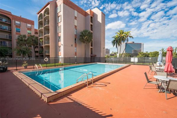 El Cid, 5201 NW 7th St #302, Miami, Florida 33126, image 1