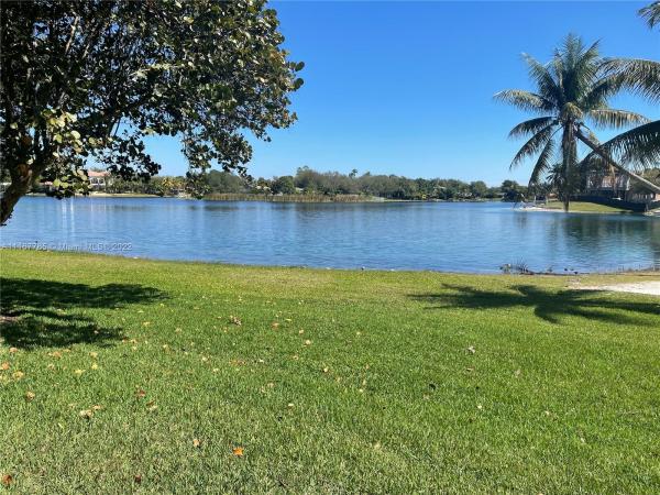 Miami Lakes Residential, 14040 Lake Childs Ct, Miami Lakes, Florida 33014, image 2